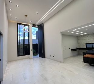 WhatsApp Image 2024-10-20 at 22.01.02 (1)