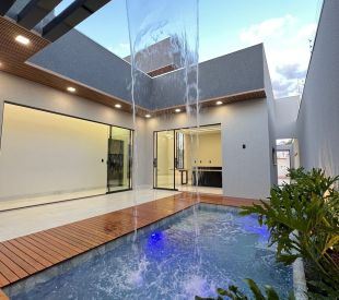 WhatsApp Image 2024-10-20 at 22.01.01 (2)