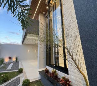 WhatsApp Image 2024-10-20 at 22.01.01 (1)